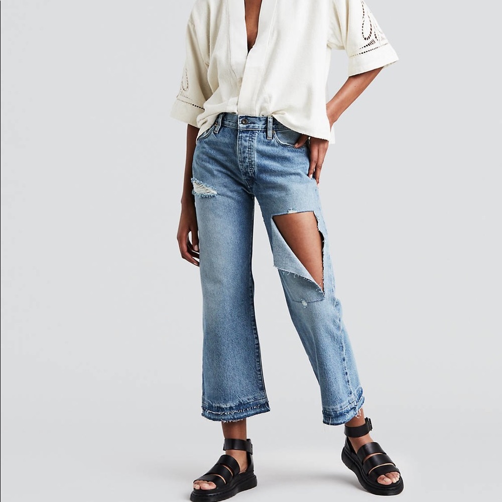 NWT Levi’s Vintage Flare Spliced Jeans 26